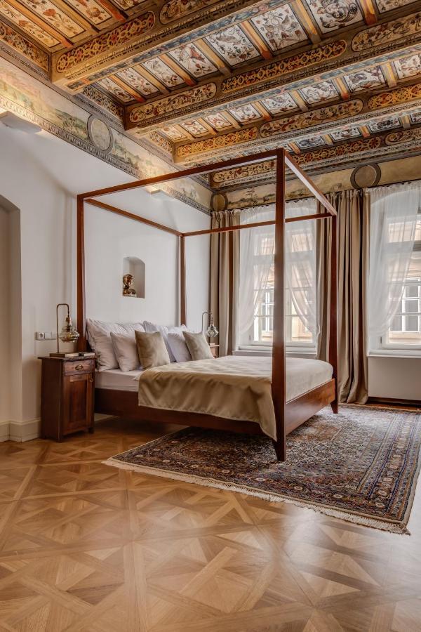 Nerudova 211 Hotel Praha
