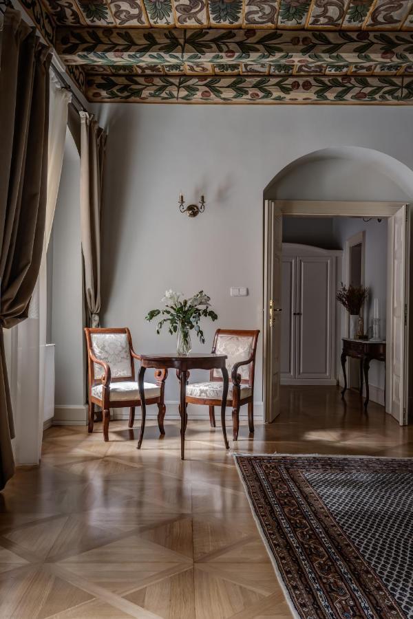Hotel Nerudova 211 Praha