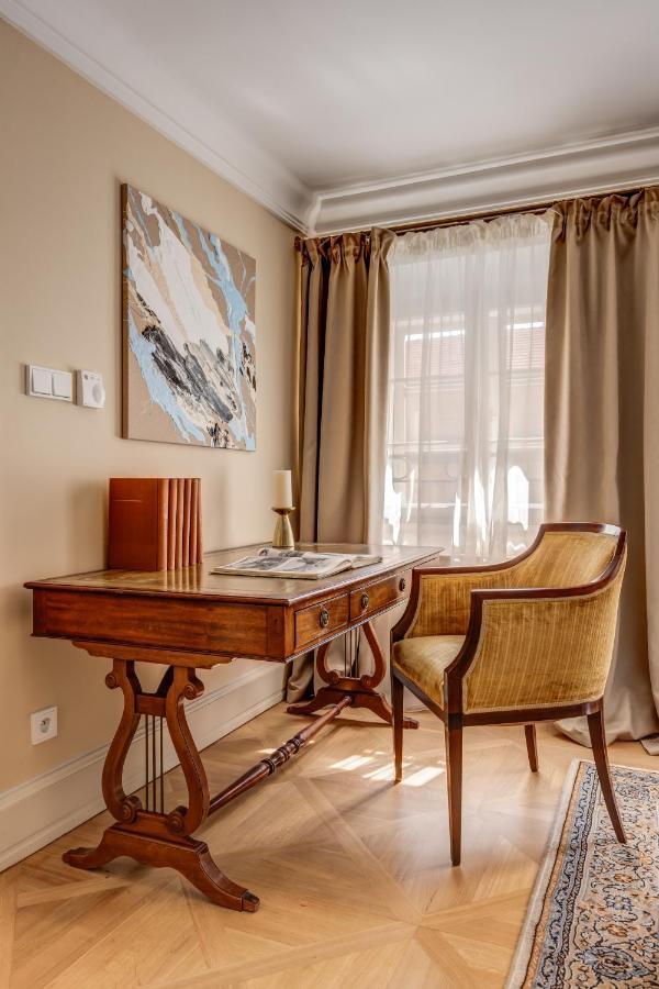 Nerudova 211 Hotel Praha