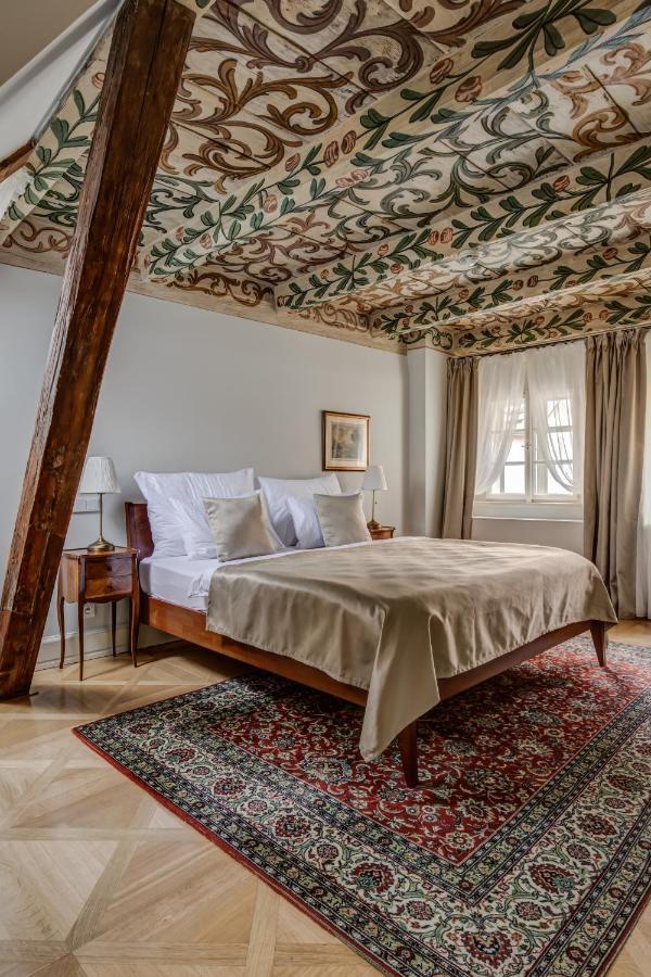 Nerudova 211 Hotel Praag
